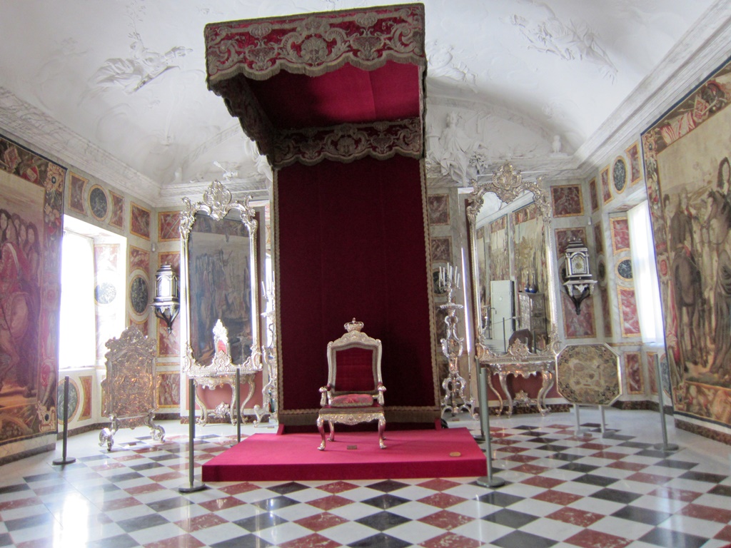 Audience Throne of Christian VI